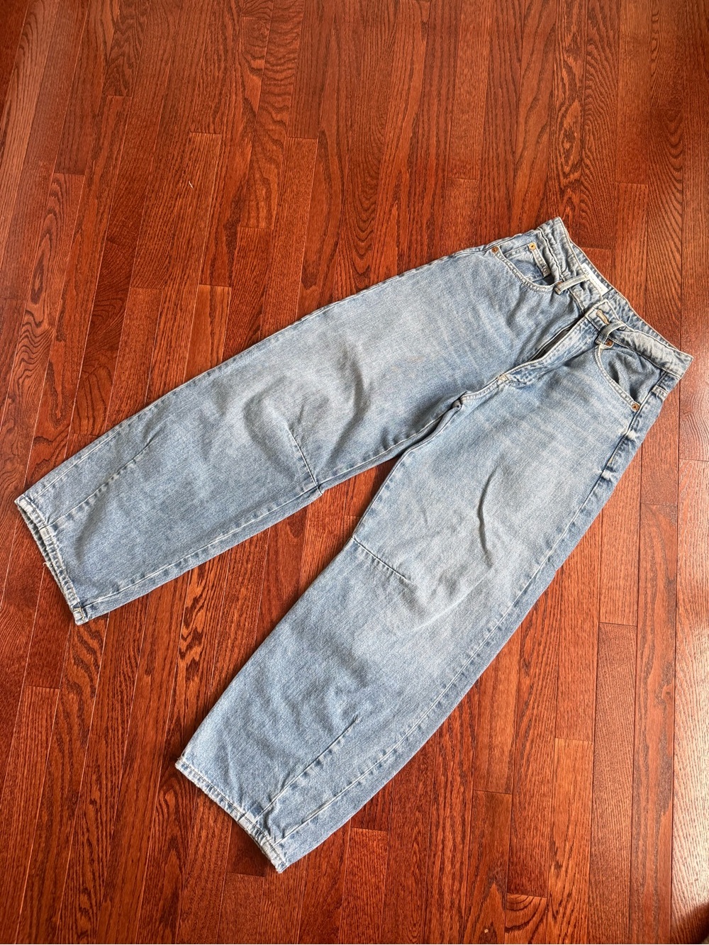 Zara barrel leg Jean